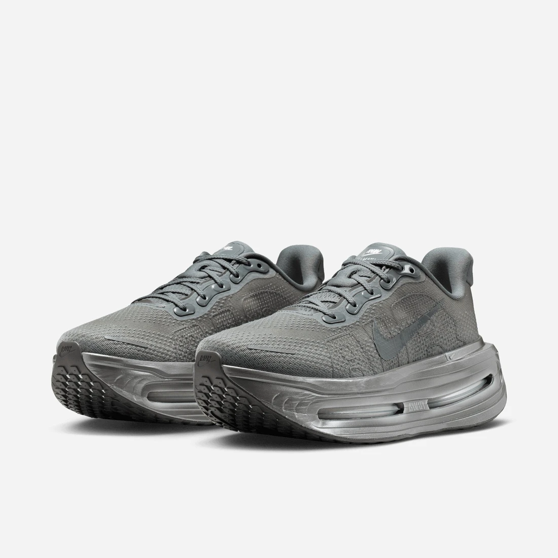 나이키 x 이사마야 보메로 프리미엄 스모크 그레이 라이트 스모크 그레이 IR1988-084