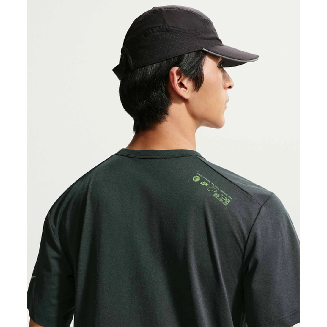 나이키 하이버스 드라이 핏 UV 차단 반소매 러닝 탑 M 오프 누아르 IQ3628-045