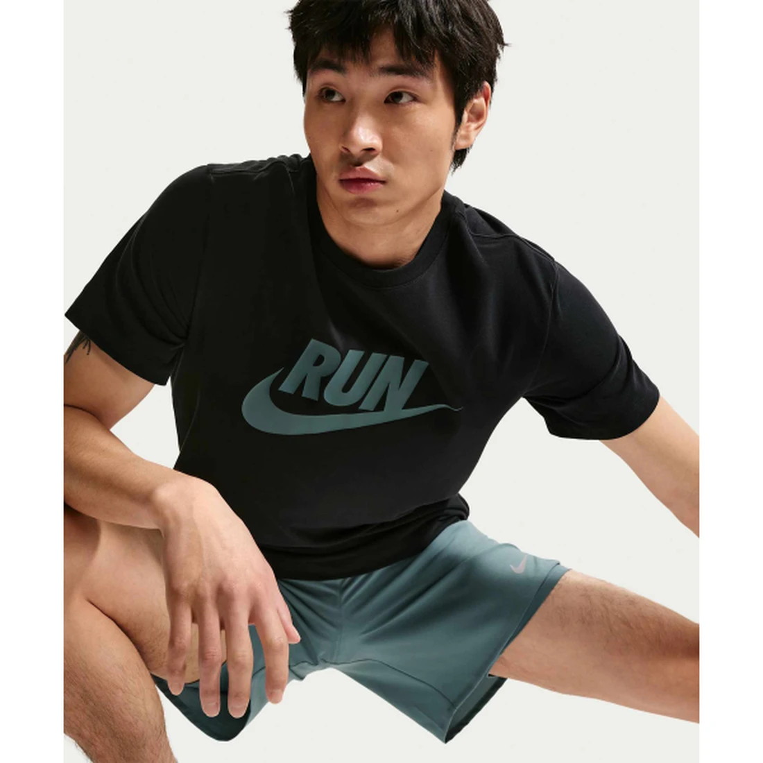 나이키 나이키 드라이 핏 러닝 티셔츠 M 블랙 미네랄 슬레이트 IH4239-014