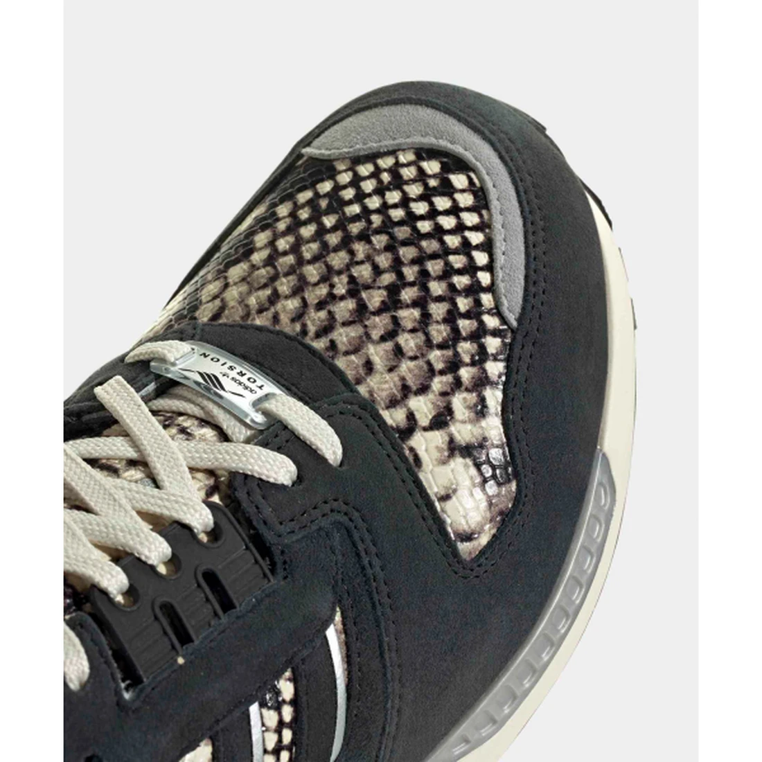 아디다스 ZX 8000 코어 블랙 크림 화이트 KI1383