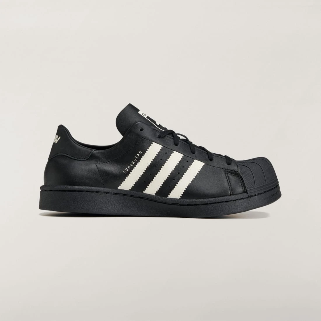 아디다스 adidas by Avavav 슈퍼스타 DECON KI0733