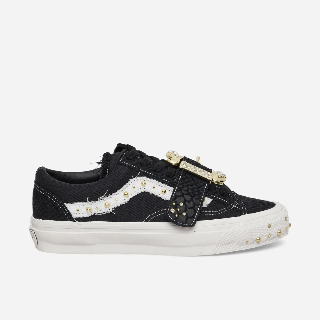 반스 MetaGirl Premium Old Skool 36 Sneakers Black / White VN000ZAZHAB1