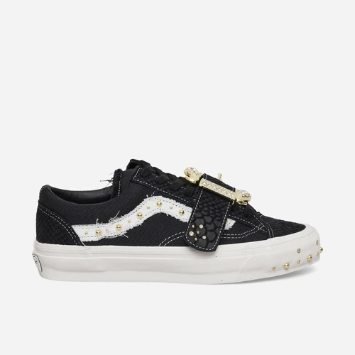 반스 MetaGirl Premium Old Skool 36 Sneakers Black / White