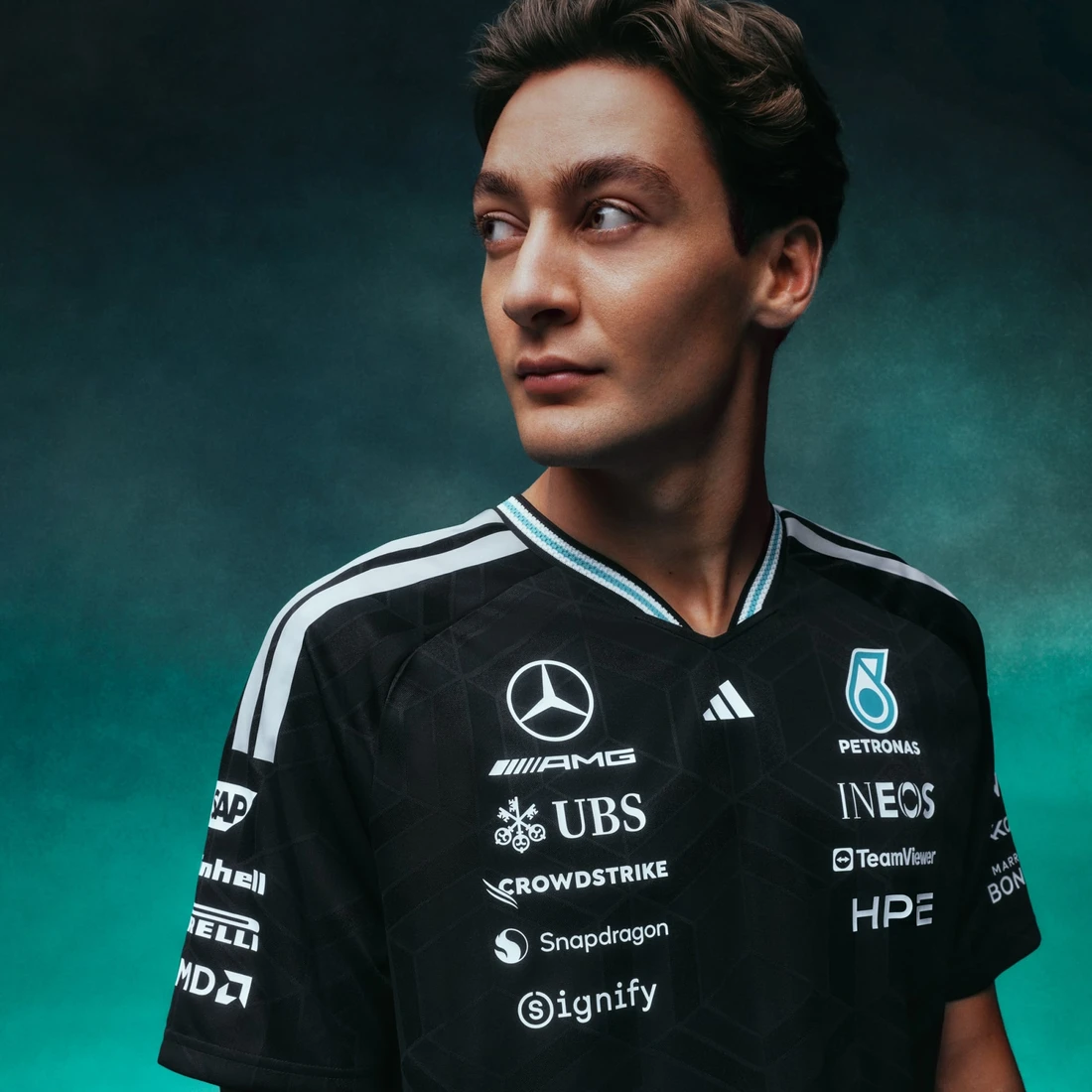 아디다스 x 메르세데스 AMG 페트로나스 F1 팀 드라이버 저지 어센틱 블랙 - KR 사이즈 (논 마킹 버전) KE5325