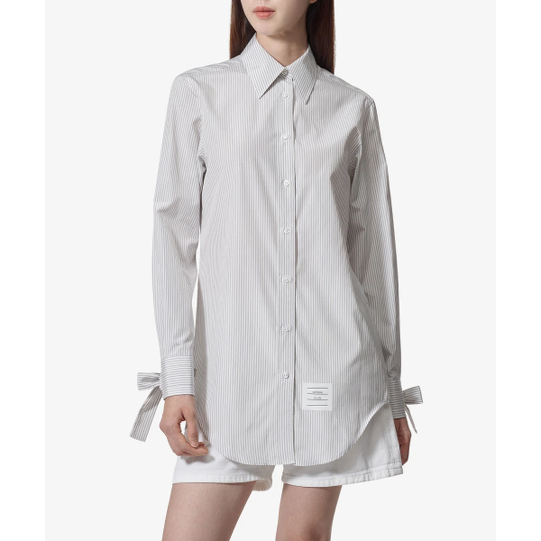 톰 브라운 타이 렝스 보우 커프 실크 셔츠 미디엄그레이 FDSE90AF0743035
