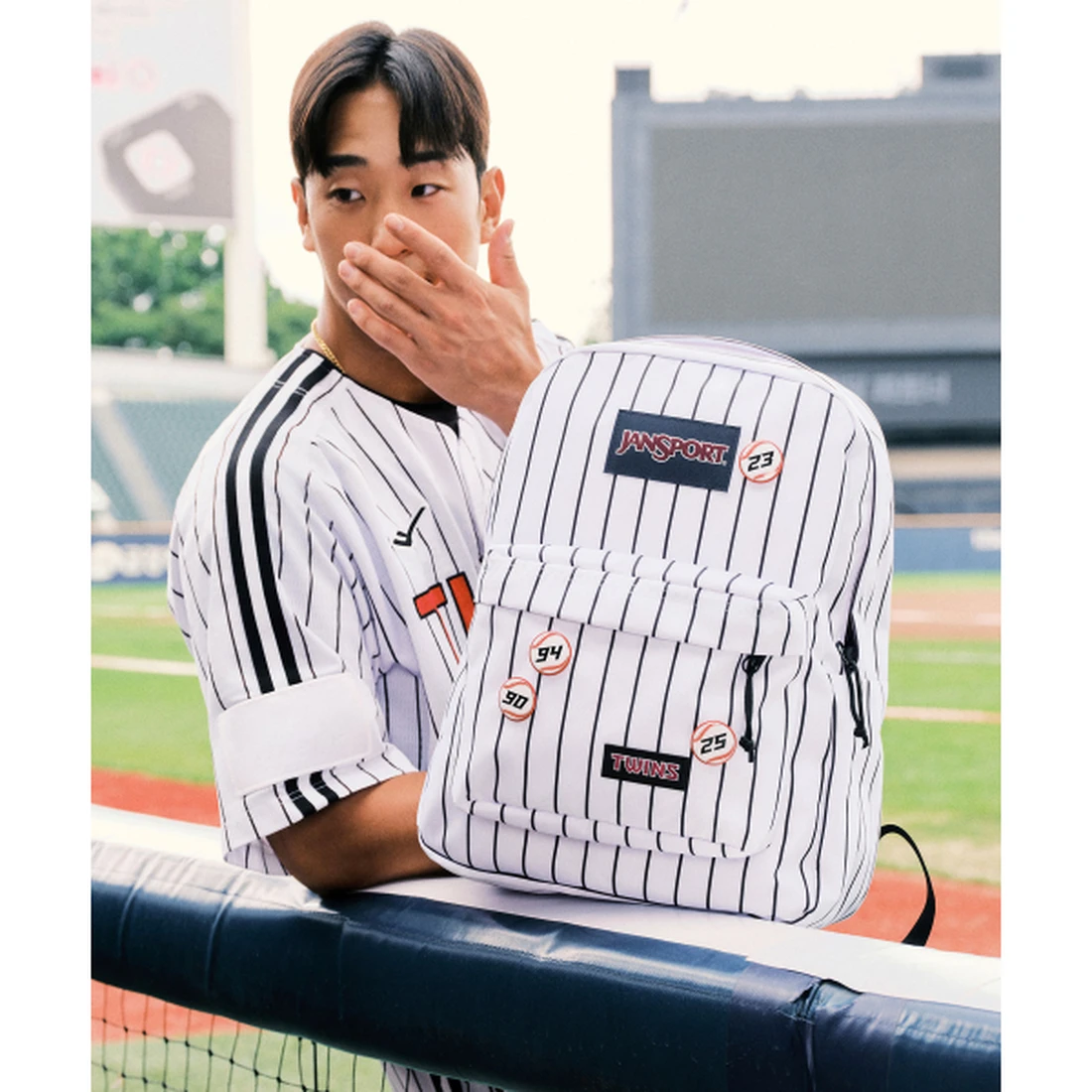 LG 트윈스 x 잔스포츠 슈퍼브레이크 스트라이프 JSPU262MBBP001MT000