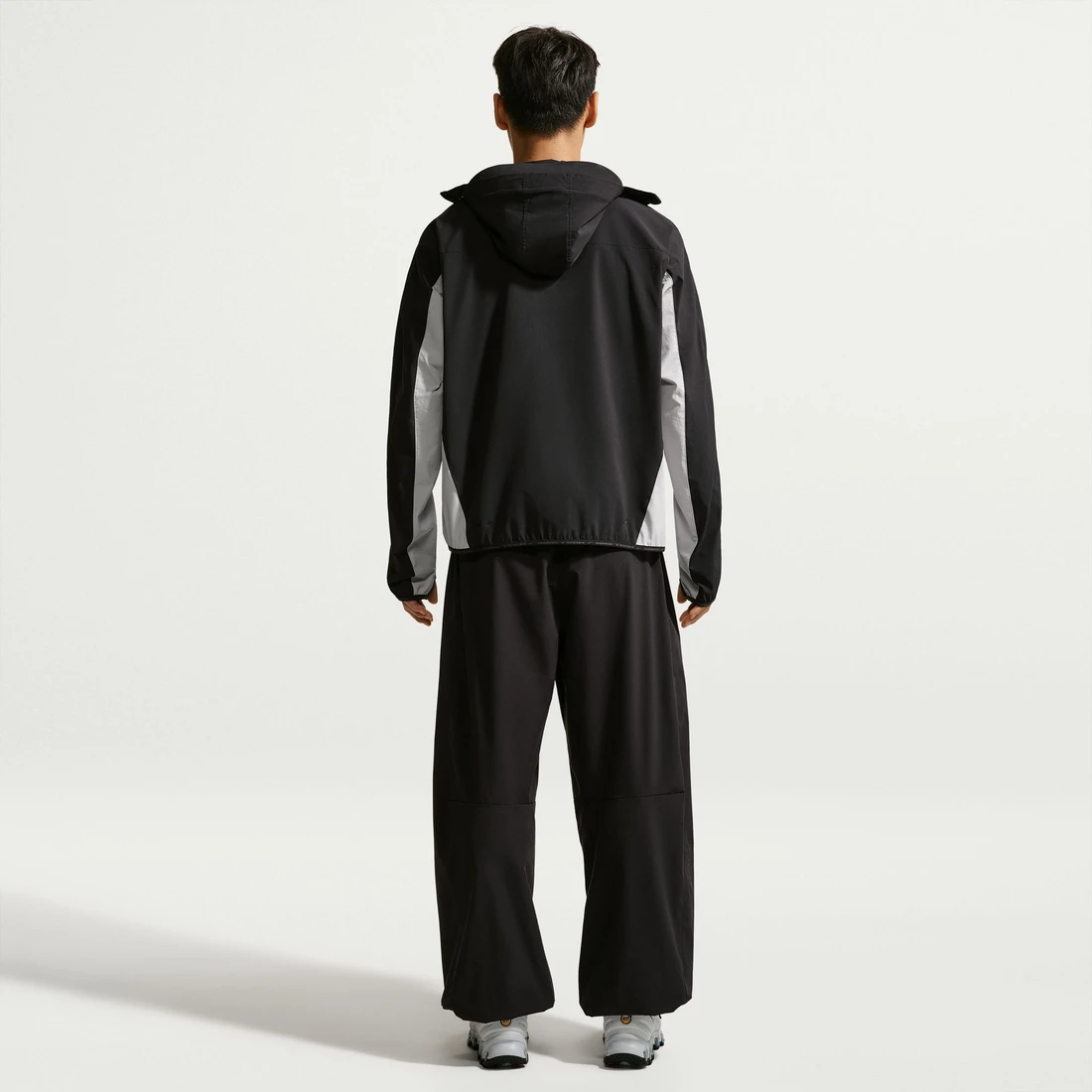 나이키 Nk Uv Tech Ls Helios Sun IF0904-010