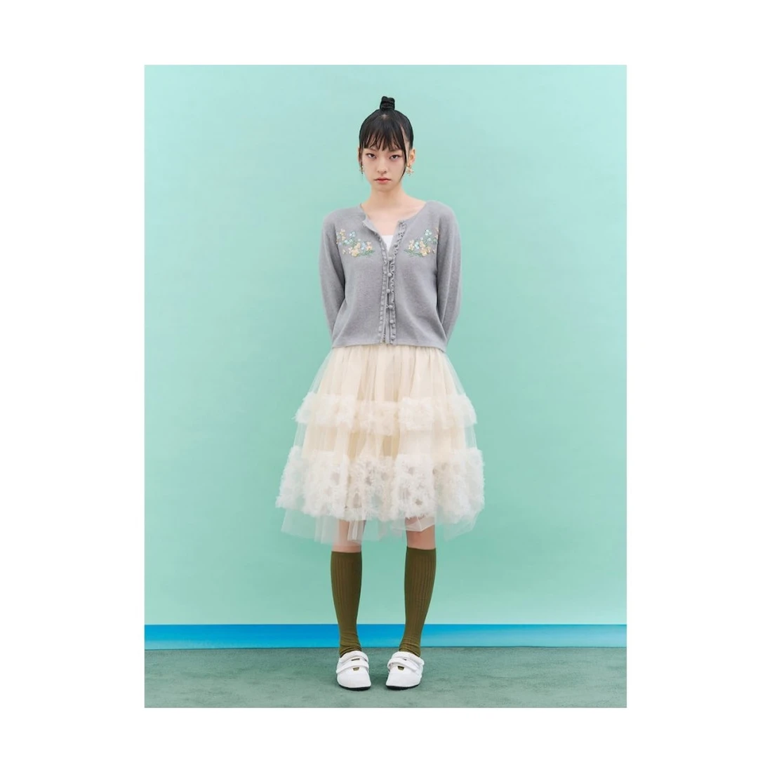 민주킴 미디기장 러플 샤스커트 아이보리 356827SX70