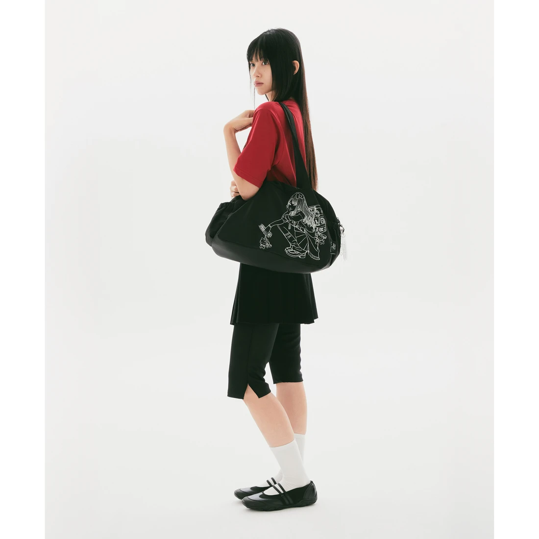 스파오 x 산리오 x 이토 준지 숄더백 블랙 SPAKG49U02