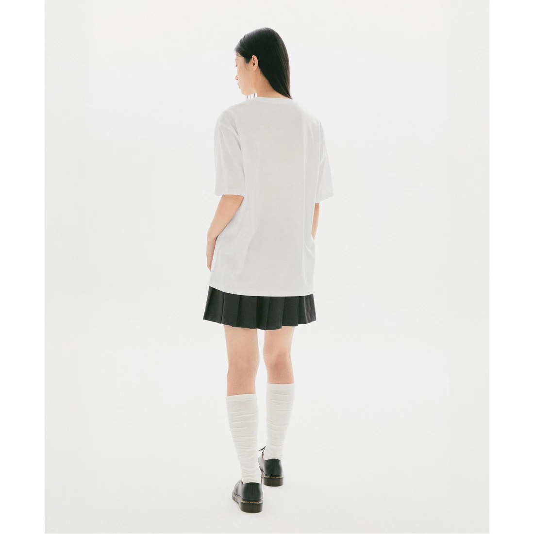스파오 x 산리오 x 이토 준지 반팔 티셔츠 화이트 SPRLG49U04
