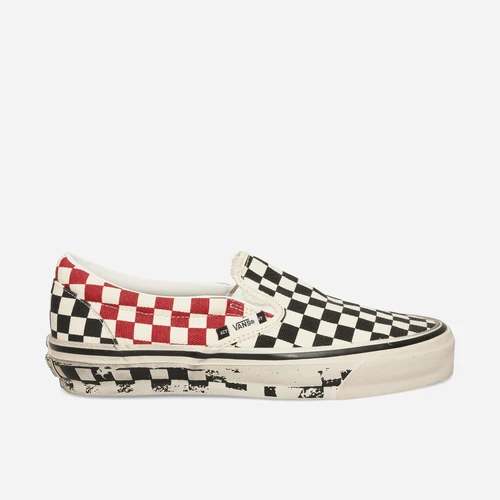 반스 Act of Disagreement LX Classic Slip-On 98 블랙 서양 장기판