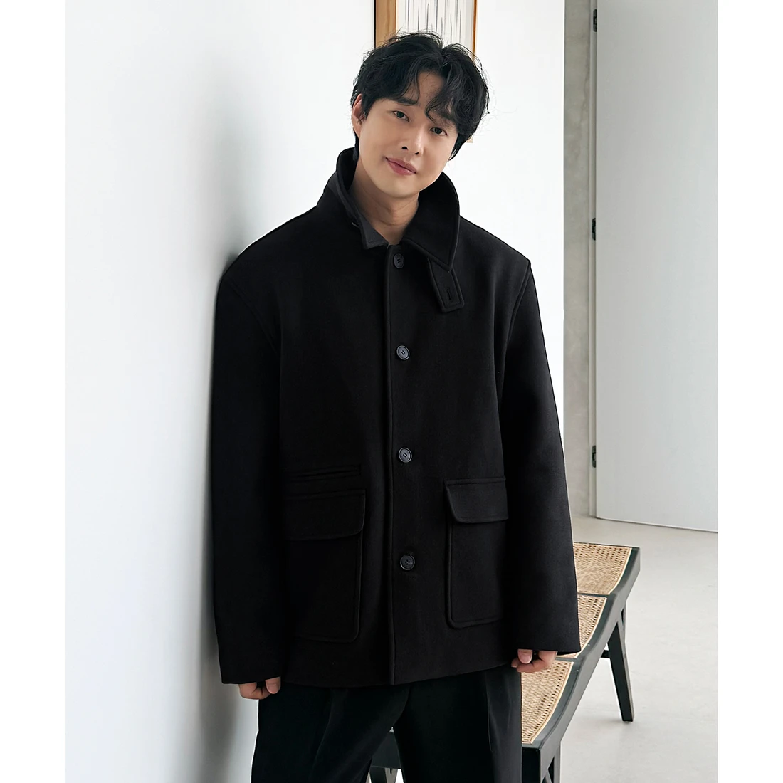 오정규 x 커스텀어클락 울 세미 오버핏 하프 코트 블랙 COOSCT027BLACK