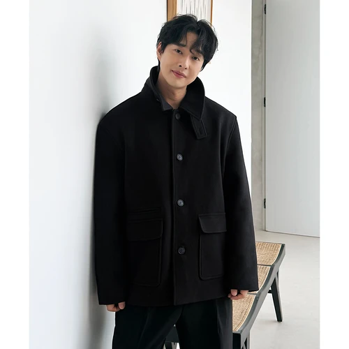 오정규 x 커스텀어클락 울 세미 오버핏 하프 코트 블랙