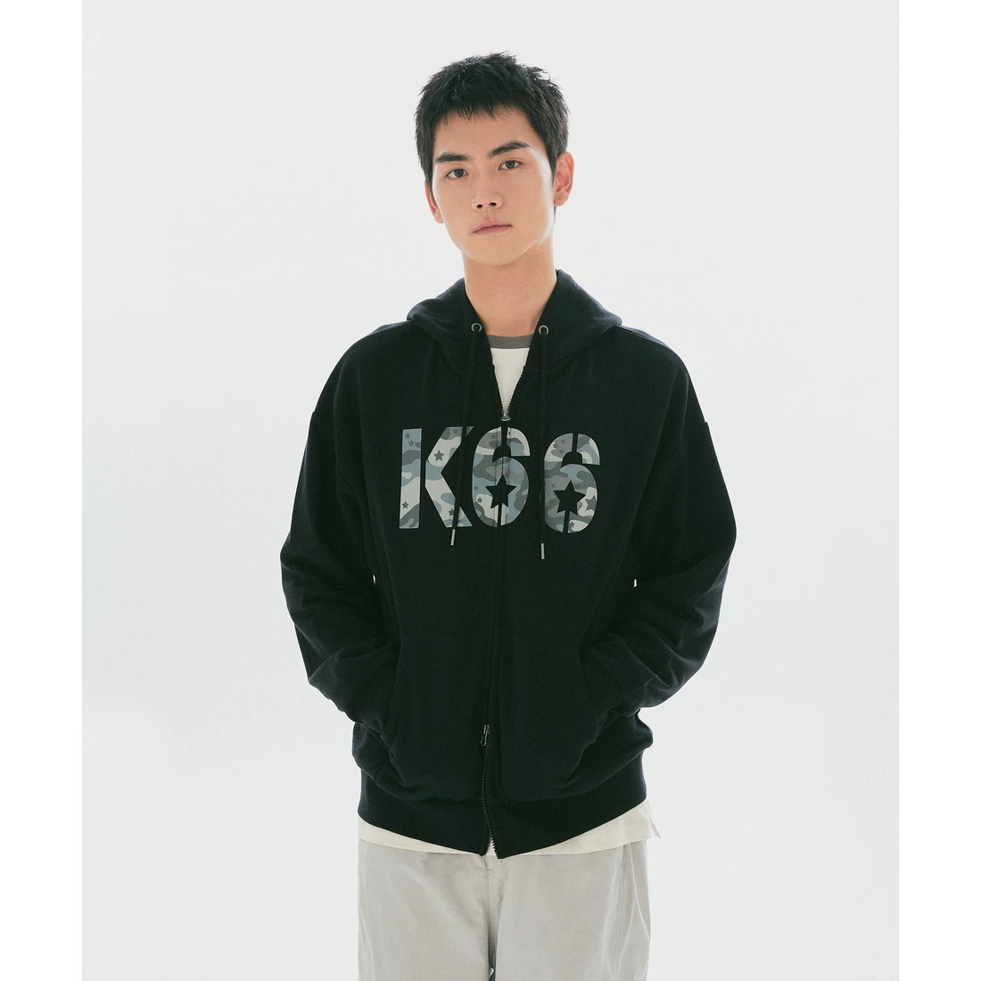 개구리 중사 케로로 x 스파오 후드 집업 블랙 SPMZG4TU01