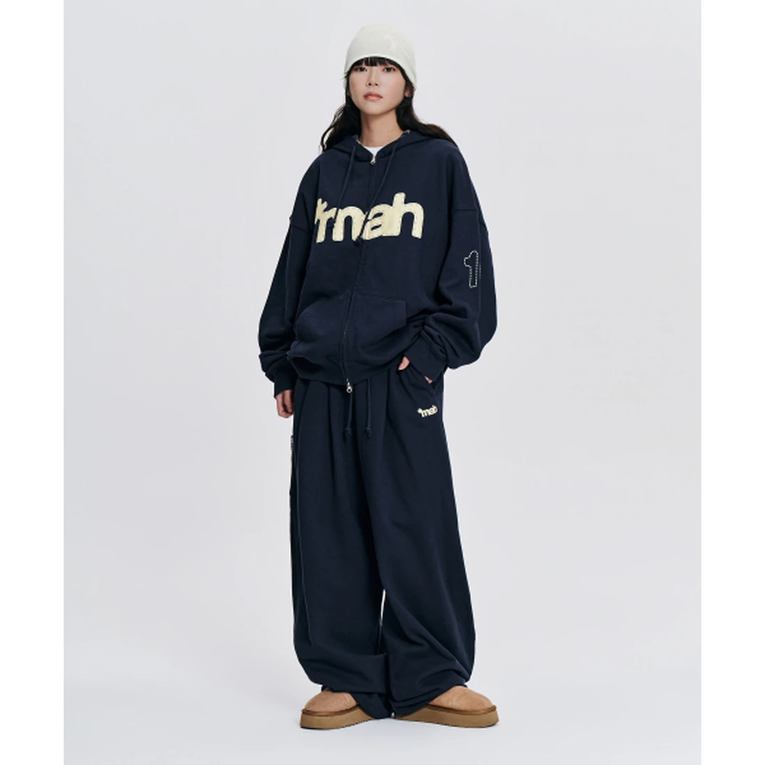 마하그리드 MAH 로고 체크 스웨트 팬츠 네이비 MG2GFMPA02ANV 이미지 2