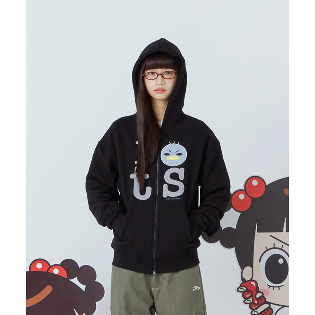 안녕자두야X탄산 꼬꼬 후드집업 (블랙) T26FCHZ05
