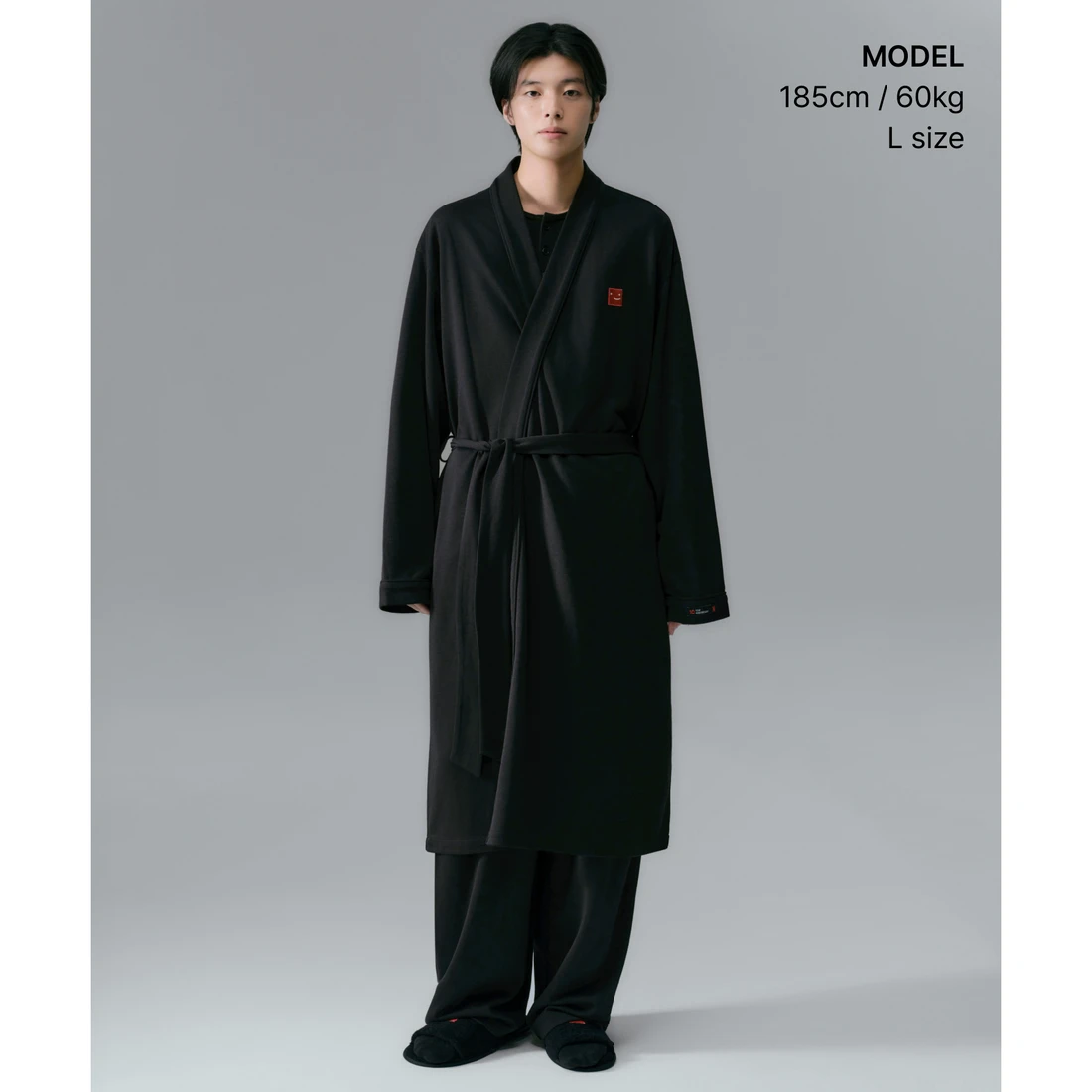 넷플릭스 x 무신사 스탠다드 리커버리 라운지 로브 블랙 MMFUH0B80-BK 이미지 2