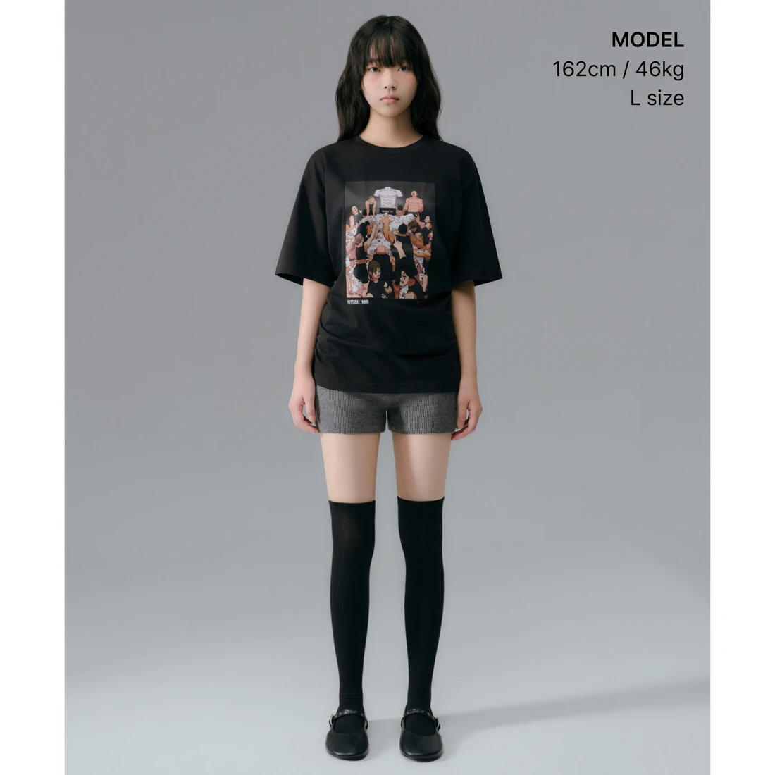 넷플릭스 x 무신사 스탠다드 피지컬: 100 티셔츠 블랙 MMFTSAB82-BK 이미지 3
