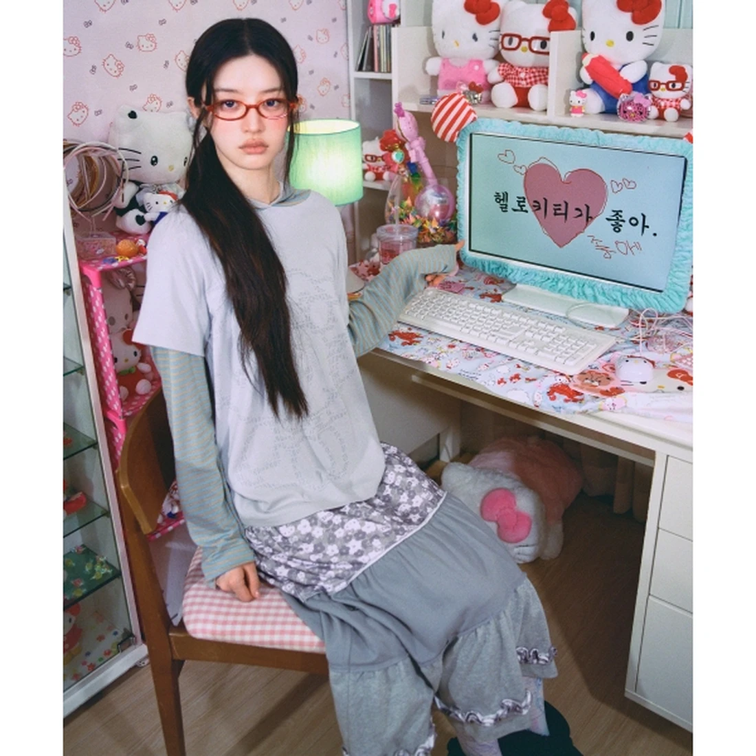 헬로키티 x 에이이에이이 레이어드 후디 민트 AE46LWLS004MNT 이미지 2