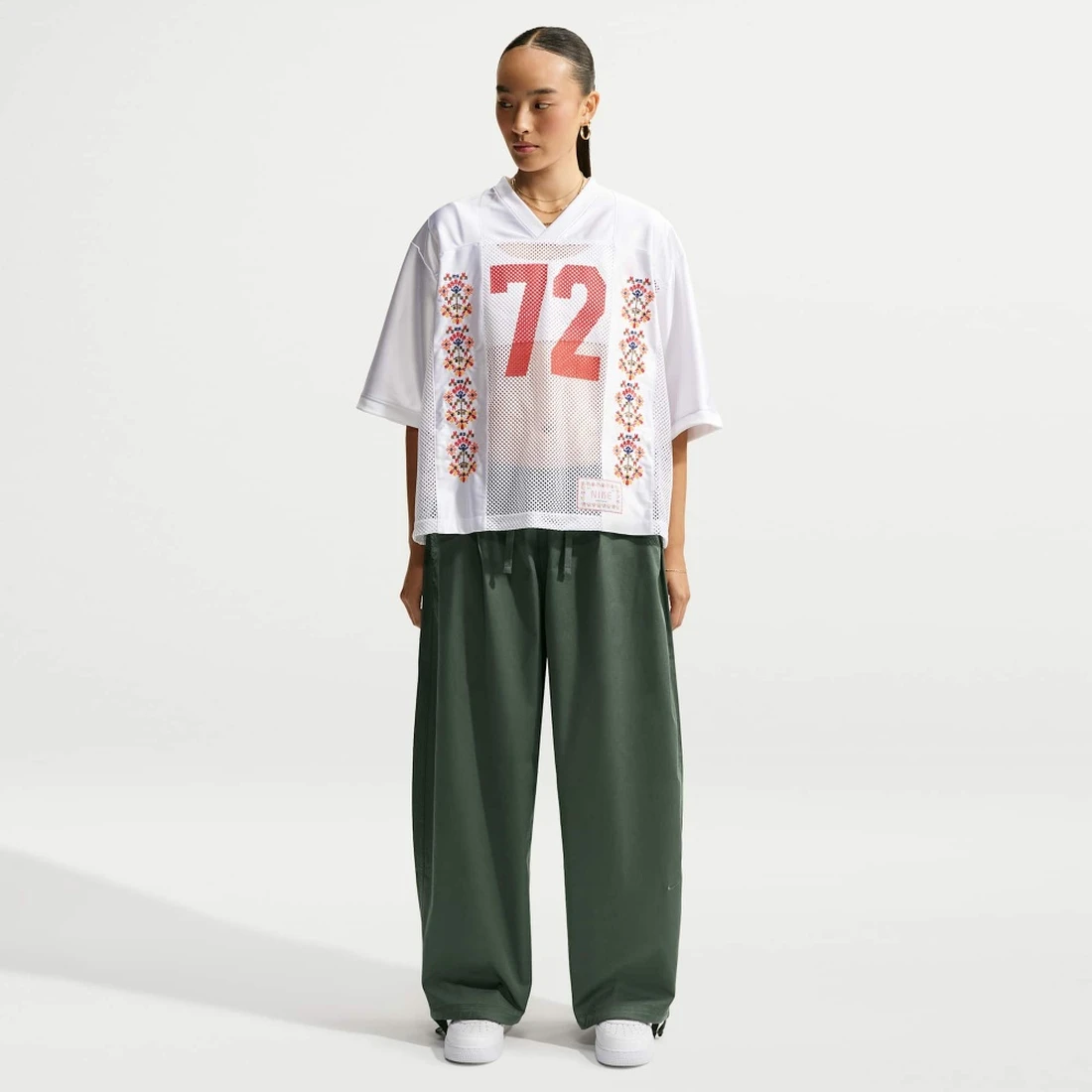 나이키 스포츠웨어 오버사이즈 로우라이즈 유틸리티 팬츠 W 카모 그린 IM8410-303