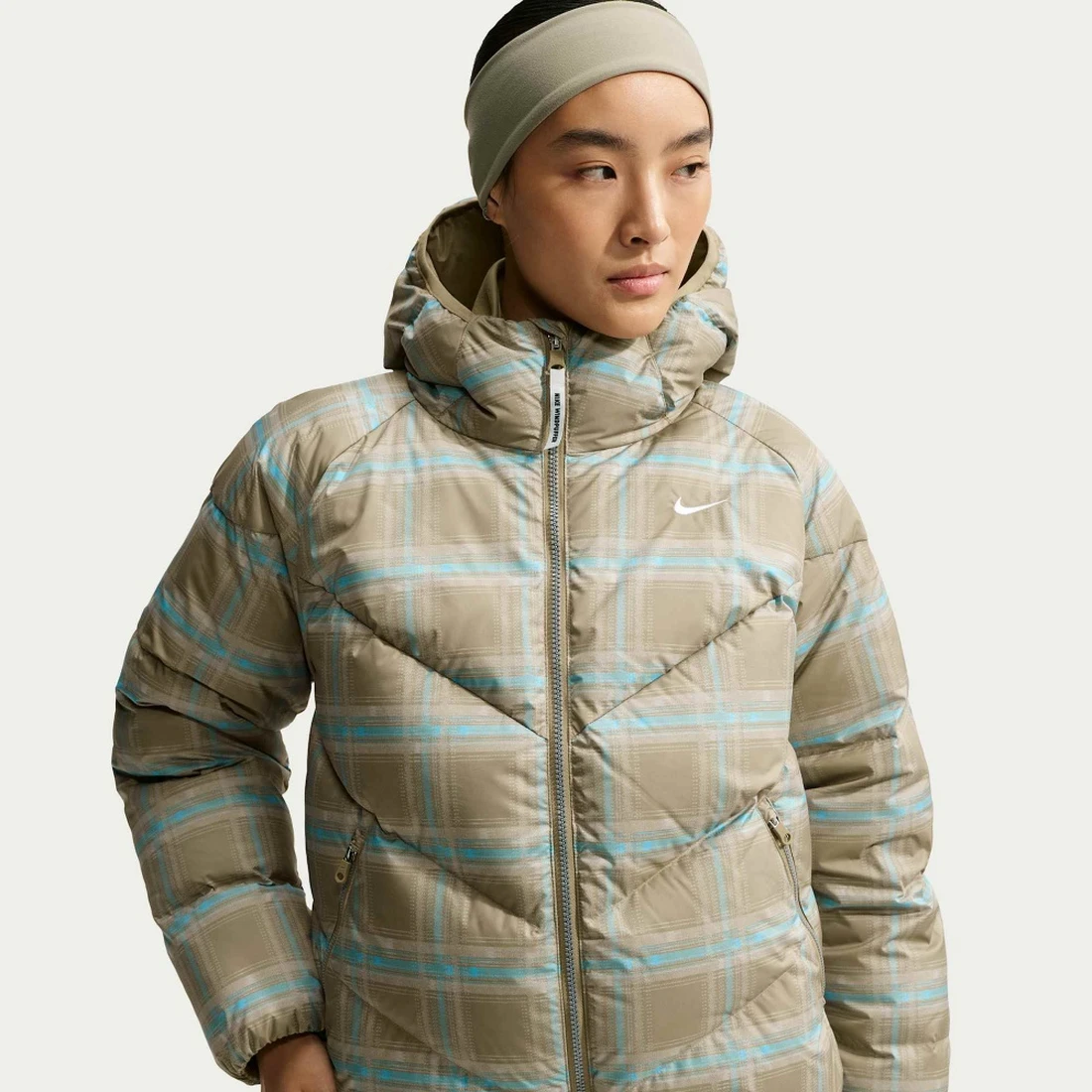 나이키 스포츠웨어 스톰 핏 후드 다운 패딩 재킷 W 파라슈트 베이지 IX4700-297